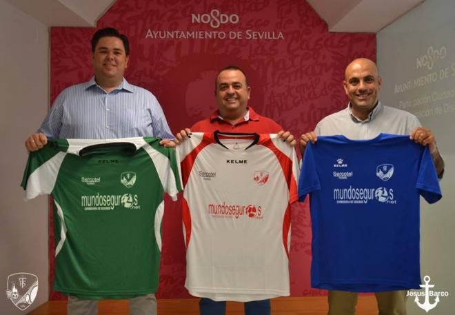 Las nuevas camisetas del Mundoseguros.