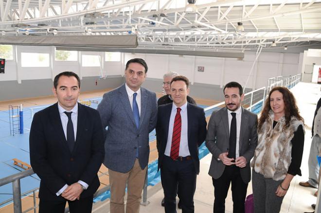 Francisco Javier Fernández, consejero de Turismo y Deporte, en el Puerto de Santa María.