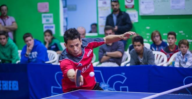 El internacional venezolano Jonathan Pino en el transcurso de un partido.