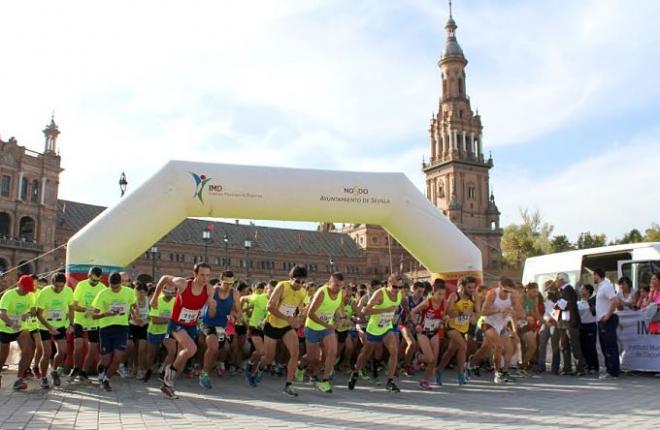 Salida de la II Carrera Solidaria Lucha Contra el Cáncer Infantil.