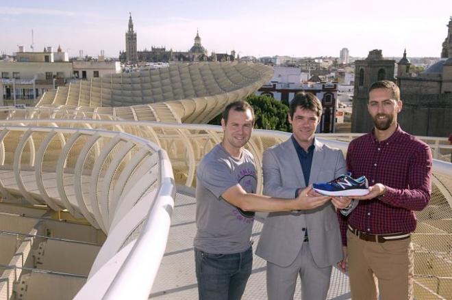 Presentación de la nueva New Balance para el Zurich Maratón de Sevilla.