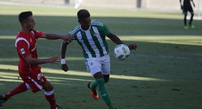 Imagen del Betis B-San Fernando. (FOTO: RBB)