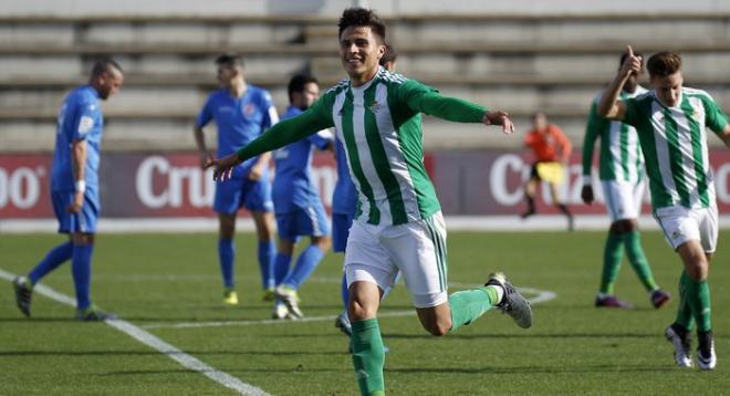 Narváez, celebrando un gol ante el San Roque.