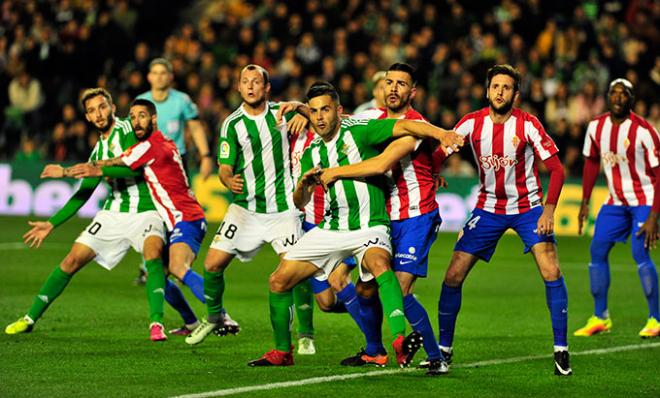 Betis y Sporting empataron en la primera vuelta (Foto: Kiko Hurtado).