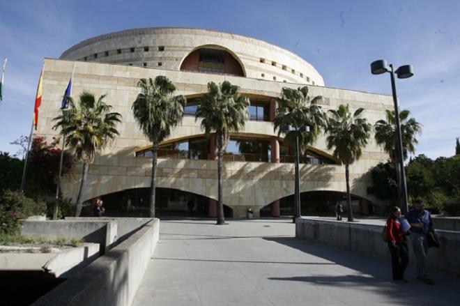 Edificio de la Consejería de Deportes de la Junta de Andalucía.