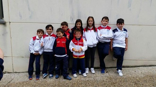 Los más pequeños del equipo de natación de Utrera.