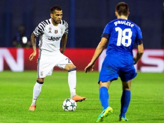 Dani Alves, en el partido disputado en Zagreb.