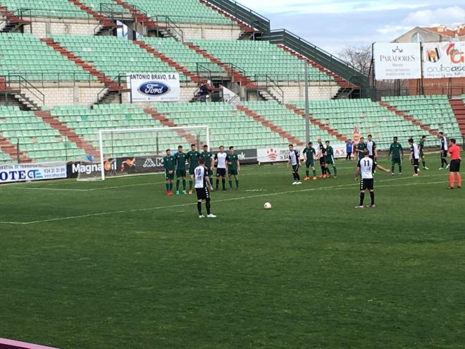 Nueva derrota del Betis Deportivo (Foto: Mérida AD).