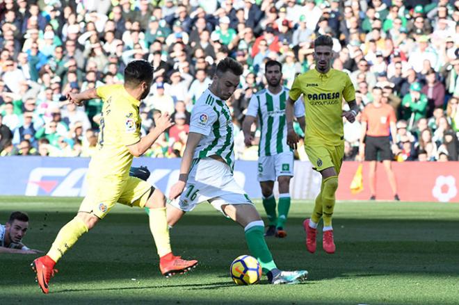 Loren marca su primer gol ante el Villarreal (Foto: Kiko Hurtado).