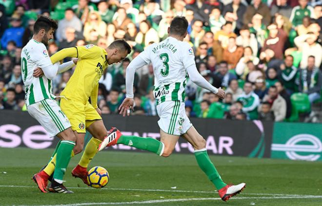 Barragán vio la amarilla tras el penalti (Foto: Kiko Hurtado).