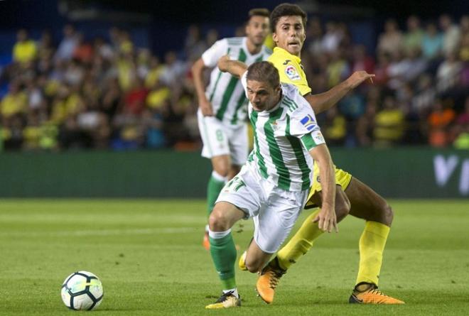 Joaquín jugando contra el Villarreal.