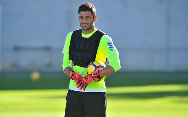 Antonio Adán en un entrenamiento (Foto: Kiko Hurtado).