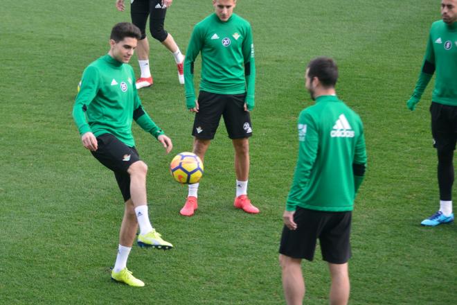 Marc Bartra en un entrenamiento (Foto: Kiko Hurtado).