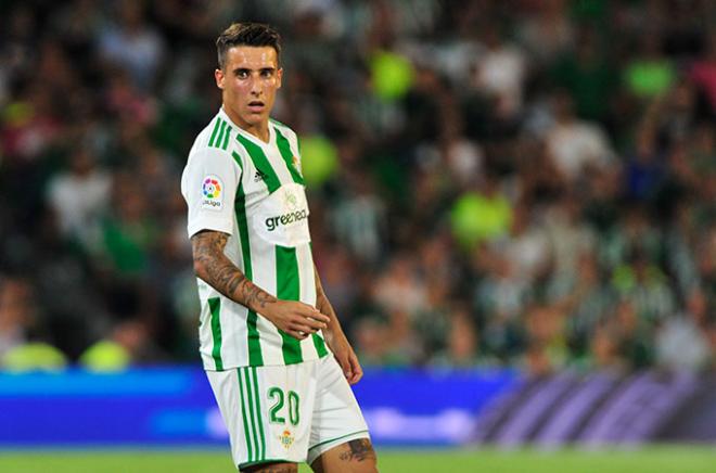 Dani Giménez en un entrenamiento.Tello, en un encuentro en el Villamarín (Foto: Kiko Hurtado)..