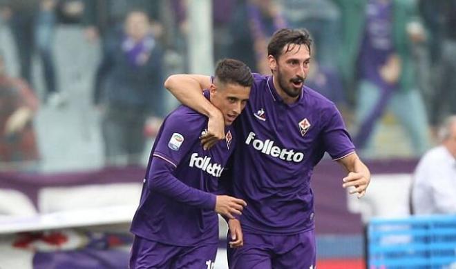 Tello y Astori, en un partido con la Fiorentina.