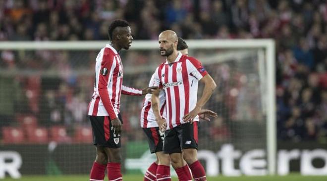 Mikel Rico y Williams en un partido con el Athletic