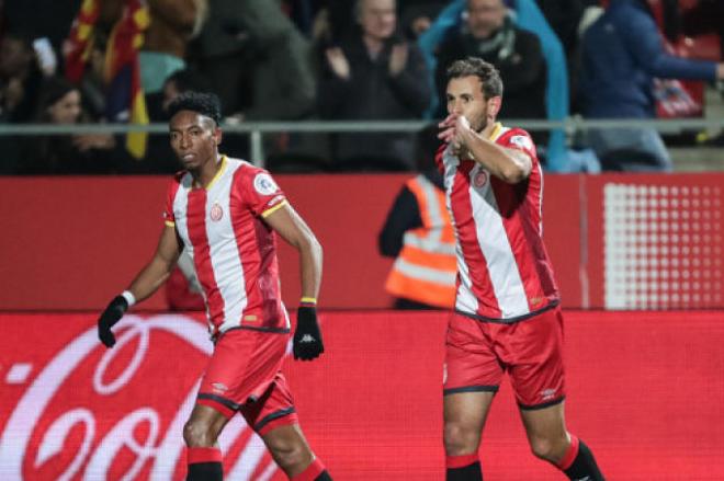 Stuani celebra un gol con el Girona.