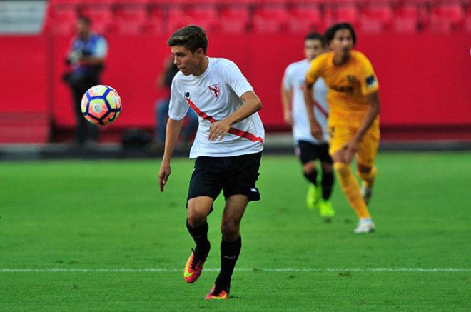 Alejandro Pozo, en un partido (Foto: Kiko Hurtado).