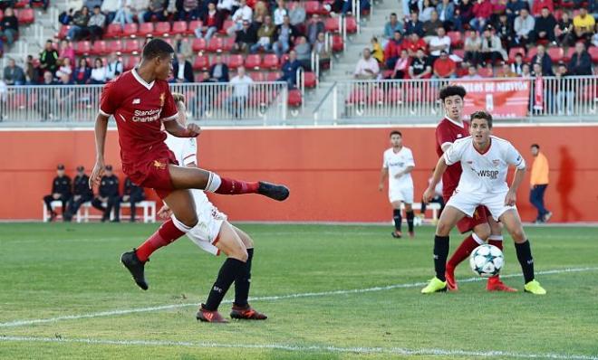 El Sevilla ha caído estrepitosamente ante el Liverpool este martes.