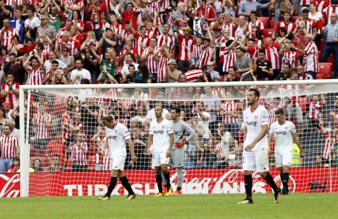 El Sevilla se lamenta en su última visita a San Mamés.