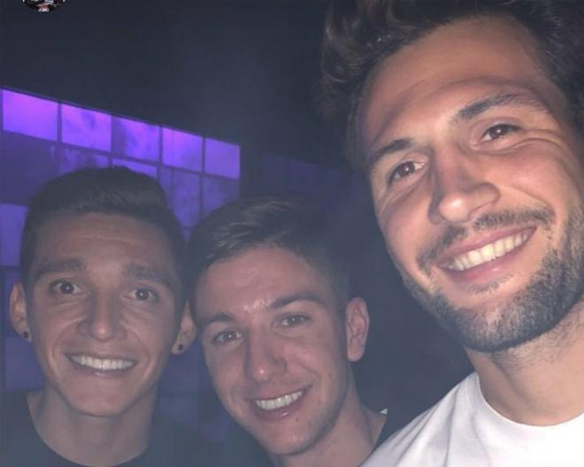 Vázquez, junto a Vietto y Kranevitter.