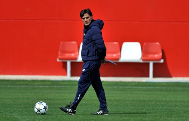 Montella, entrenador del Sevilla. (Foto: Kiko Hurtado).