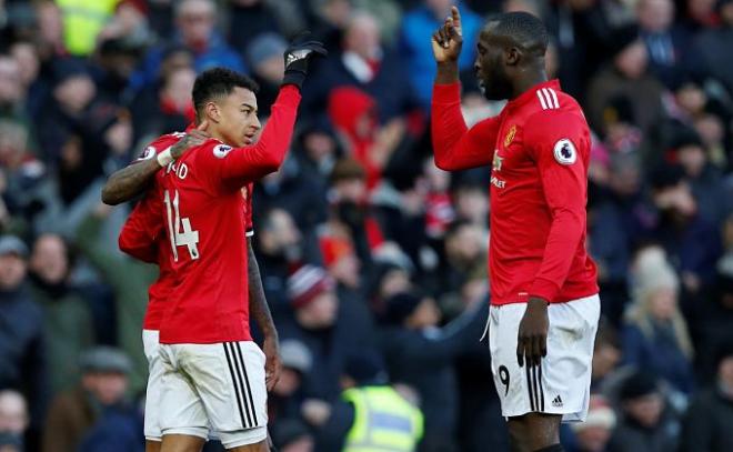 Lukaku y Lingard celebran un gol del Manchester United.