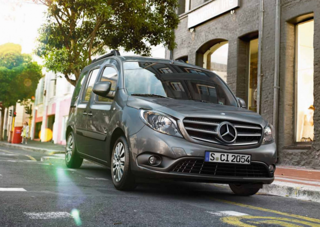 El Citan Combi es el vehículo de reparto urbano de Mercedes.