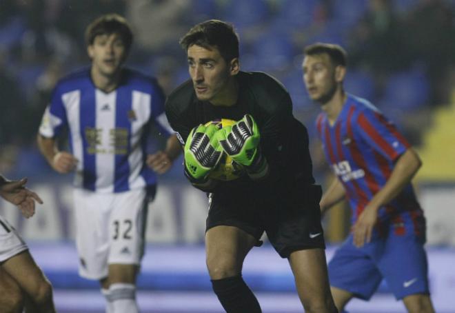 Mariño, en la imagen ante la Real Sociedad, está siendo uno de los más destacados en el Levante UD (D. González)