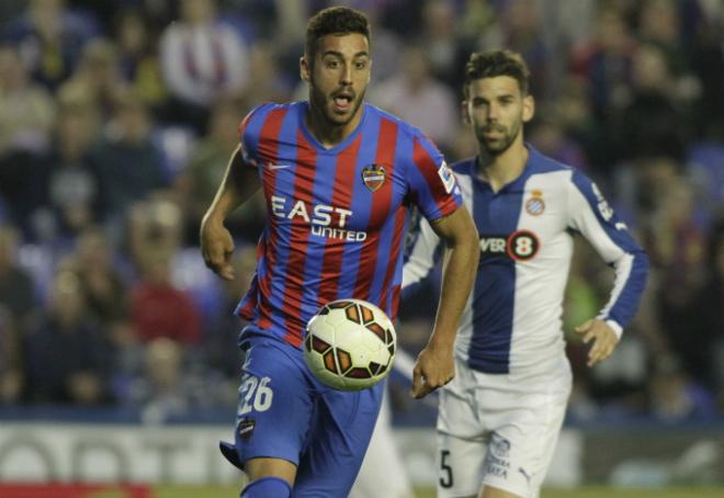 Víctor Camarasa, jugador del Levante UD, en el partido frente al Espanyol de la pasada temporada