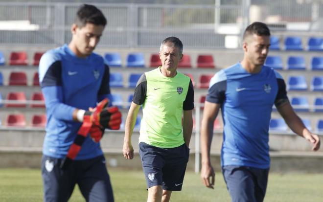 Lucas Alcaraz, en un entrenamiento con el Levante UD