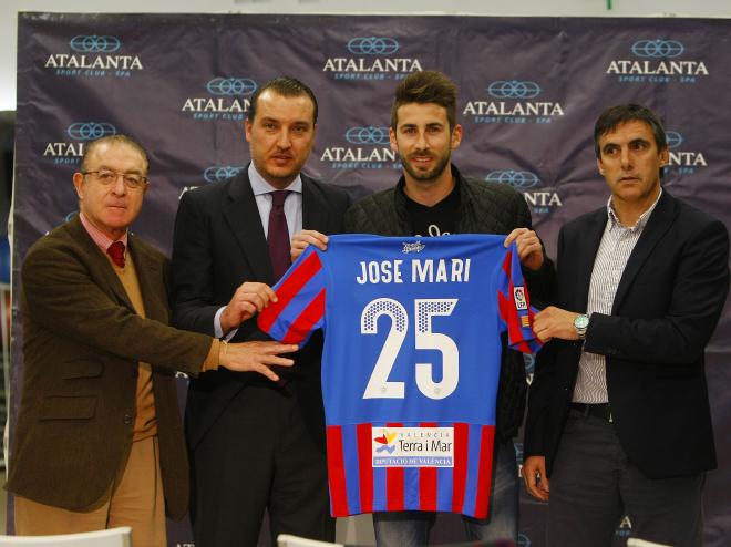José Mari es de momento el único fichaje del Levante UD (D. González)
