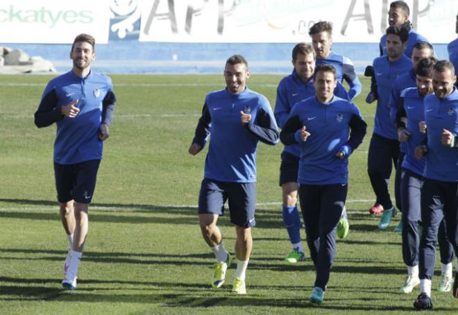 El equipo se ha entrenado en el Ciutat (Foto: Alberto Iranzo)