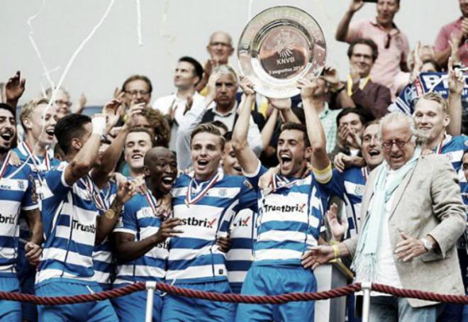 El Zwolle, alzando la Supercopa de Holanda (Foto: Henry Dijkman)