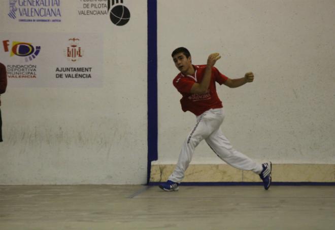 Francés eliminó al vigente campeón.