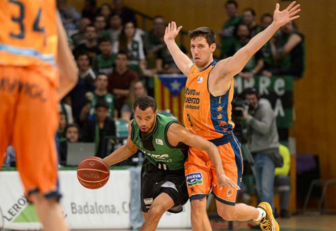 El Valencia Basket trabajó duro para conseguir la victoria en Badalona (Foto ACB.com)