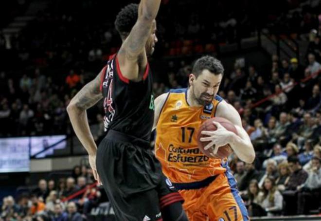 Lucha y acierto, las claves de la victoria del Valencia Basket (Foto EFE).