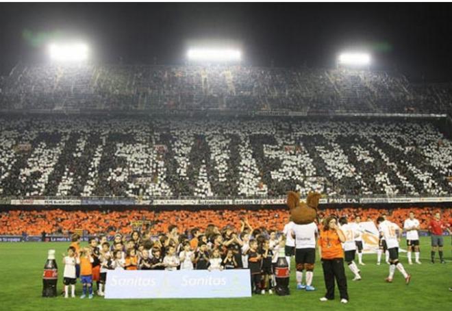 Mestalla estará a reventar y gritará 'Sí se puede' derrotar al Real Madrid. (Foto: A. Iranzo)