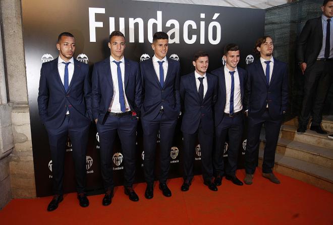 José Luis Gayà acudió con sus compañeros al acto de la nueva Fundación. (Foto: D. Glez)