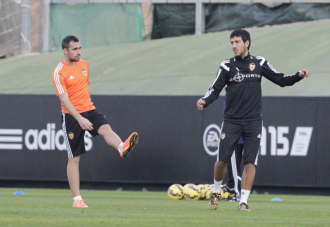 Alcácer no, Parejo sí, de inicio ante el FC Barcelona