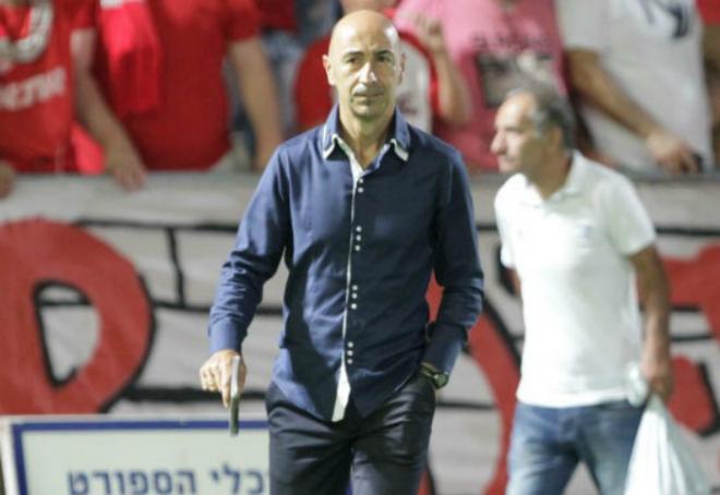 Pako Ayestarán, en un partido con el Maccabi Tel Aviv de la presente temporada