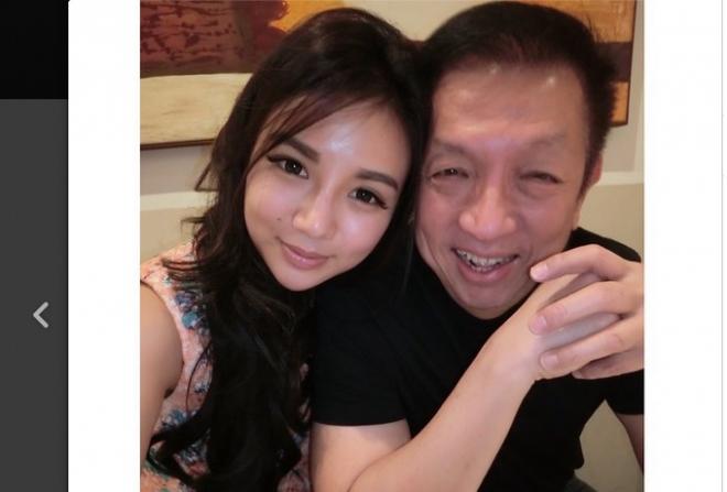 Kim Lim cenó en Nochebuena con su padre Peter Lim en un conocido restaurante de Singapur.