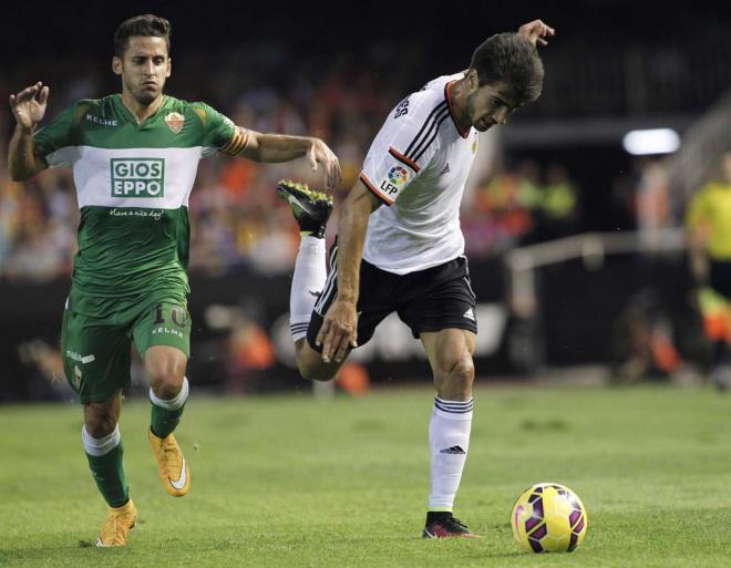 Andre Gomes, en el partido entre el Valencia y el Elche (A. Iranzo)