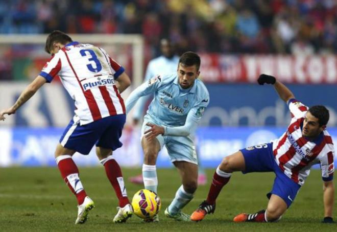 El valencianista Robert Ibáñez no podrá jugar contra su club.