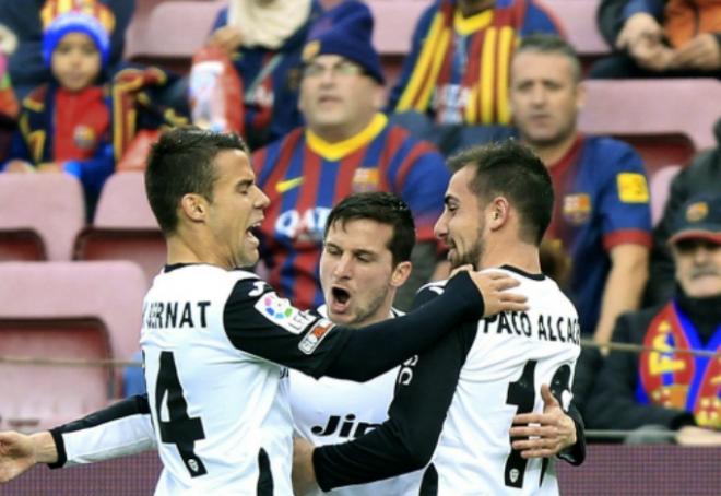 Paco Alcácer fue uno de los goleadores de la última victoria por 2-3 en el Camp Nou.