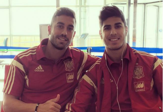 Víctor Camarasa con Marco Asensio, compañero en la Selección española sub-21