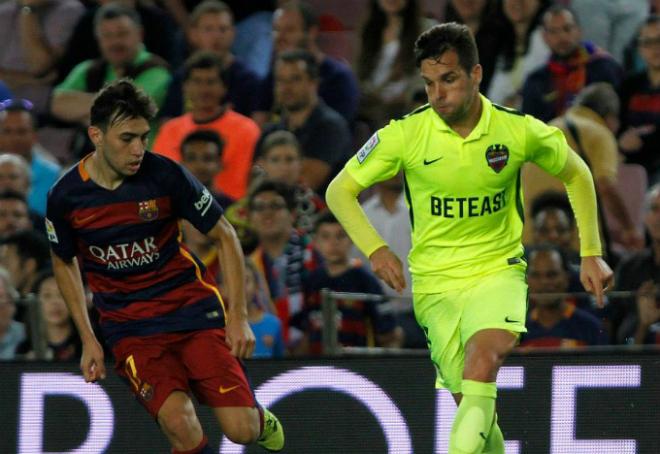 Toño, jugador del Levante UD, en el partido contra el FC Barcelona