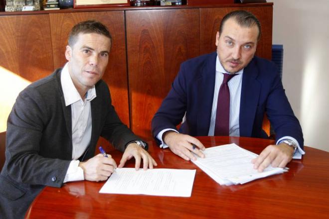 Quico Catalán, con Rubi, el día de la firma del contrato del técnico catalán con el Levante UD.