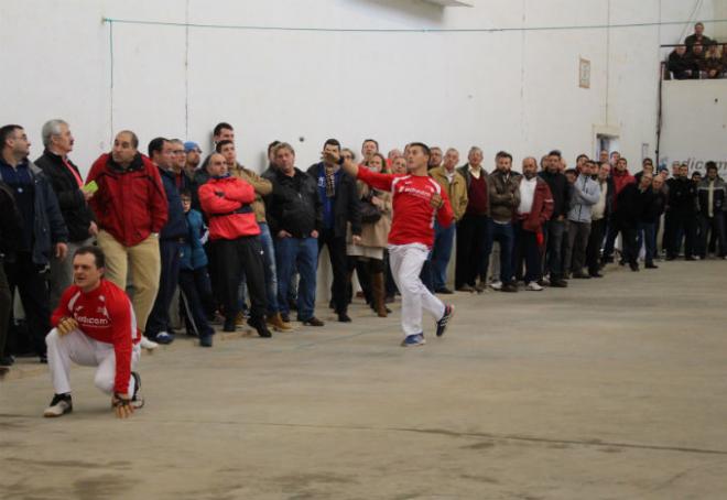 En Borbotó se presentan las escuelas Municipales de pilota de Valencia