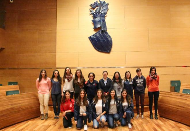 Foto de familia en el acto de presentación.